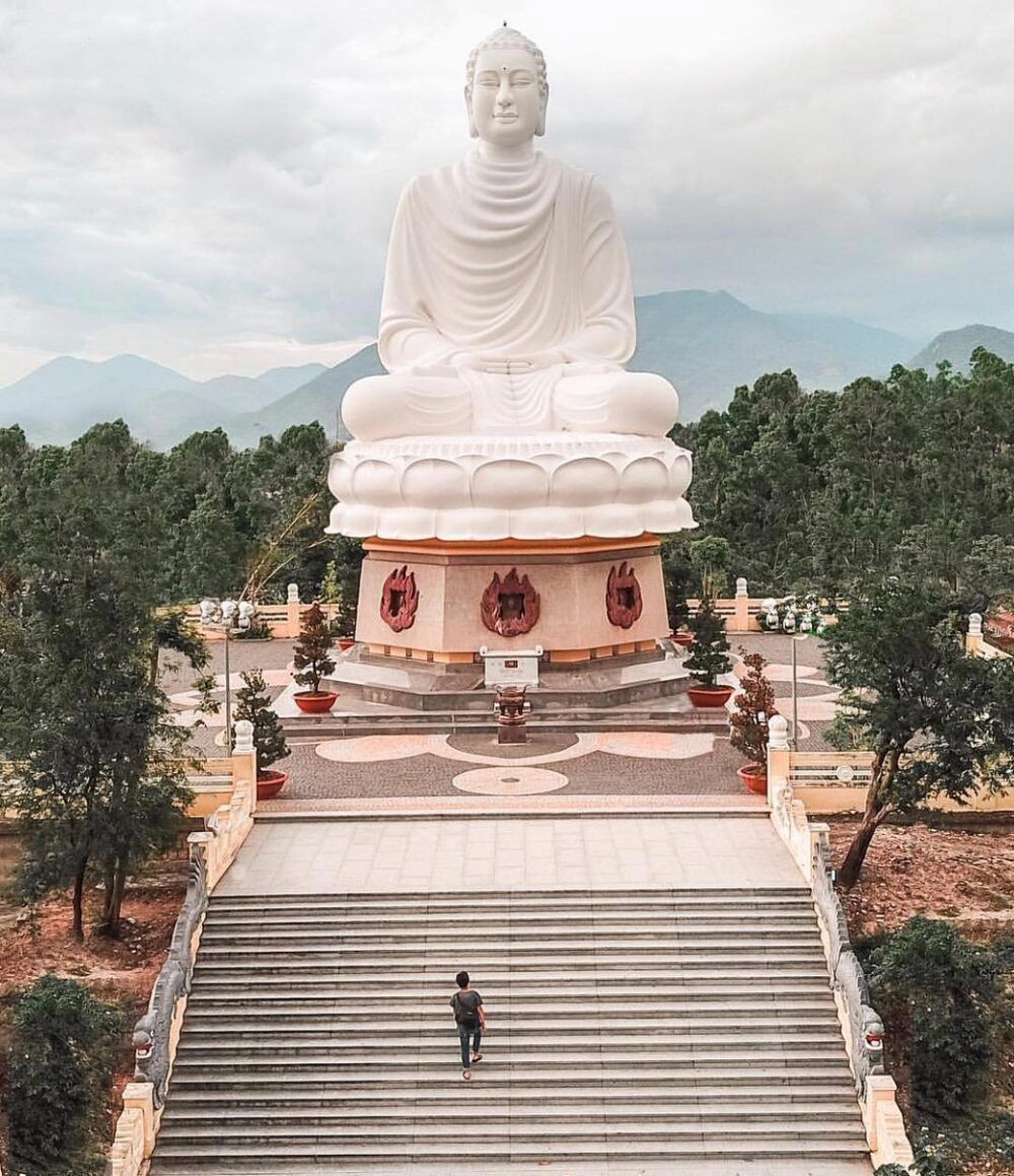 Long Sơn Pagoda, Vietnam