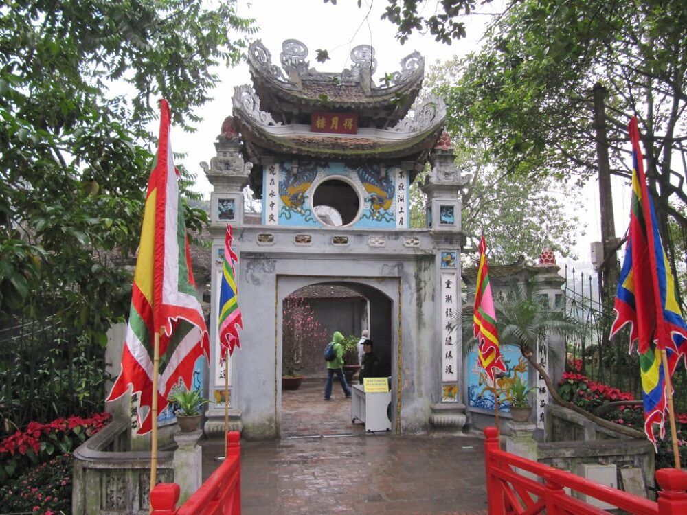 Temple of the Jade Mountain, Vietnam